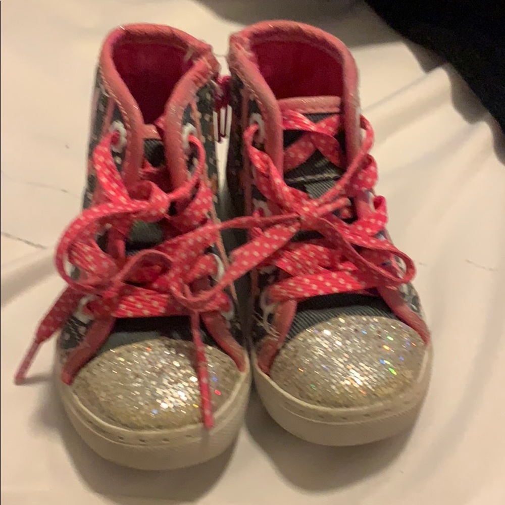 Minnie Mouse high top tennis